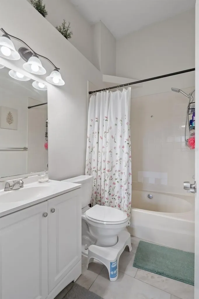 14733 Norwood Oaks Drive Tampa FL 33613
