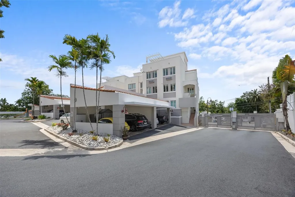 Cond D'villas Carr 833 Km 11.8 Guaynabo PR 00971