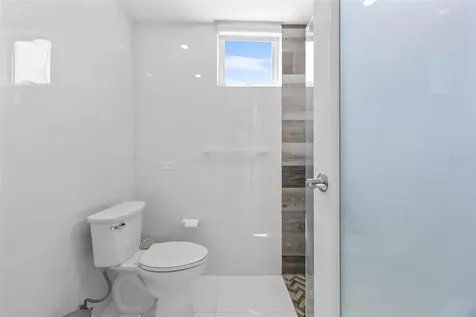 Cond D'villas Carr 833 Km 11.8 Guaynabo PR 00971