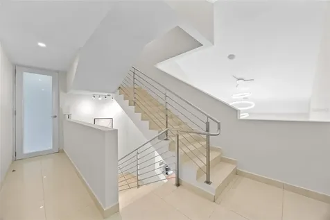 Cond D'villas Carr 833 Km 11.8 Guaynabo PR 00971