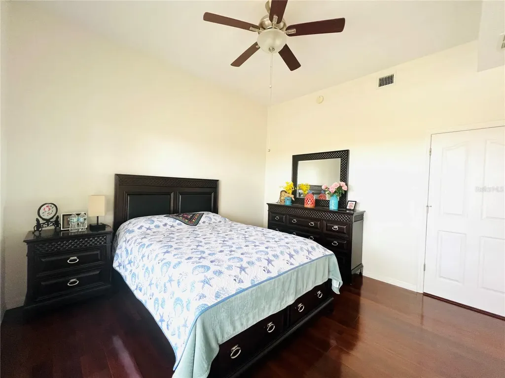 642 Wells Court Clearwater FL 33756