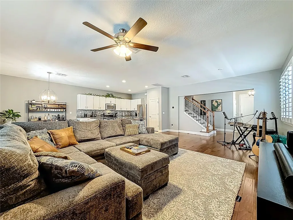 10193 Grand Oak Circle Madeira Beach FL 33708