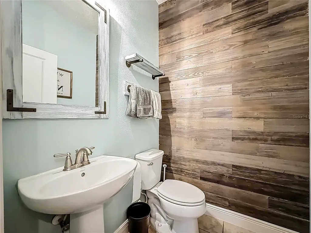 10193 Grand Oak Circle Madeira Beach FL 33708