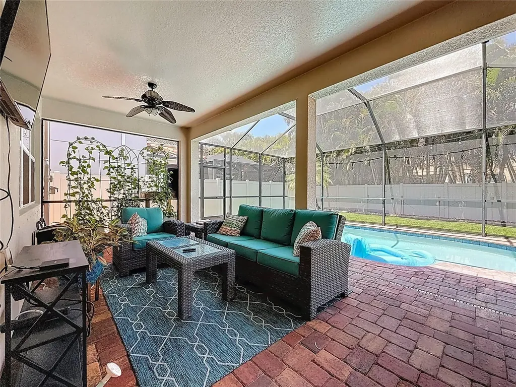 10193 Grand Oak Circle Madeira Beach FL 33708