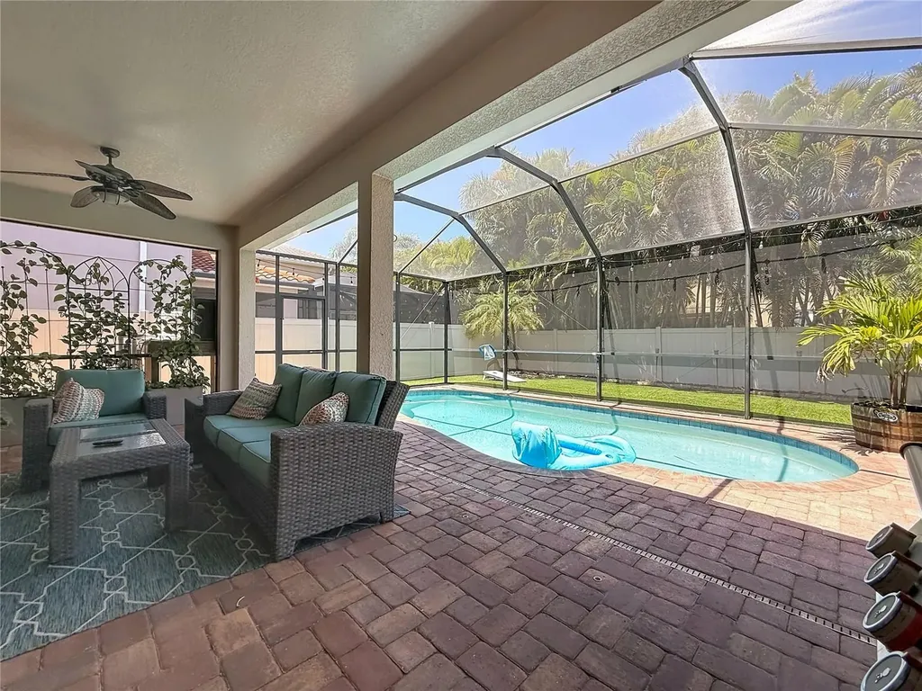 10193 Grand Oak Circle Madeira Beach FL 33708