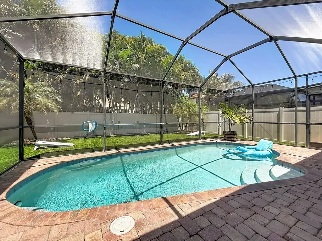 10193 Grand Oak Circle Madeira Beach FL 33708