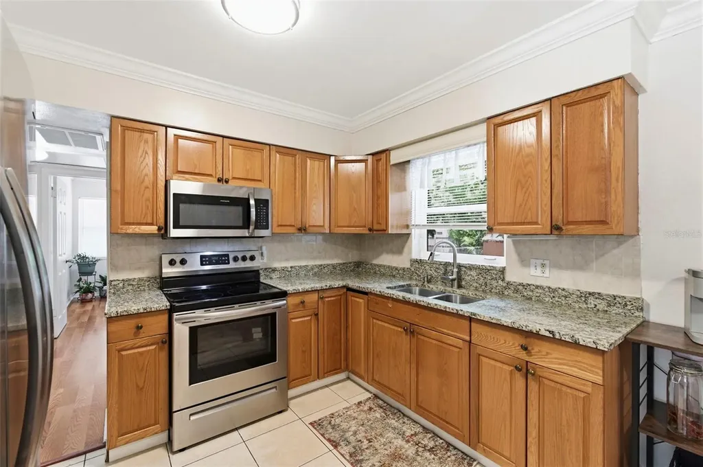 2419 36th Avenue N St Petersburg FL 33713