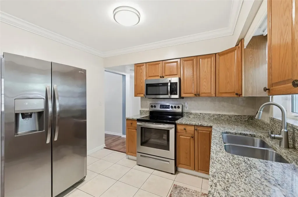 2419 36th Avenue N St Petersburg FL 33713