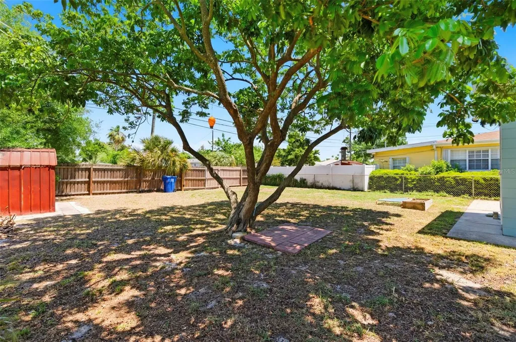 2419 36th Avenue N St Petersburg FL 33713