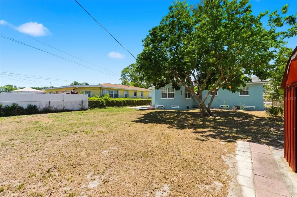 2419 36th Avenue N St Petersburg FL 33713