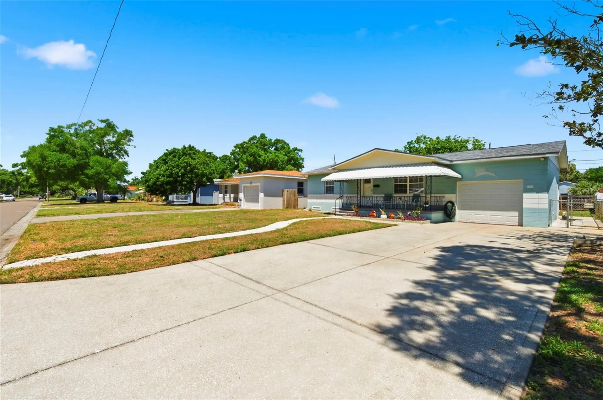 2419 36th Avenue N St Petersburg FL 33713
