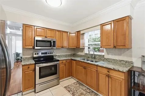 2419 36th Avenue N St Petersburg FL 33713