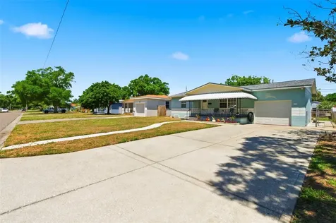 2419 36th Avenue N St Petersburg FL 33713