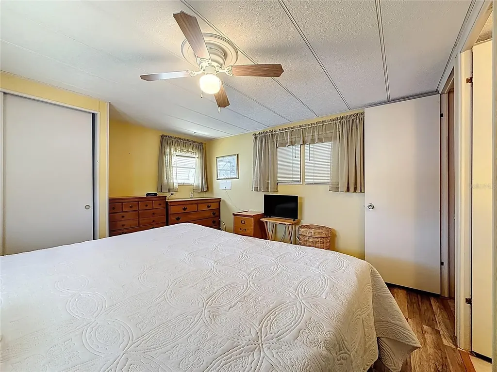 1040 Main Street Dunedin FL 34698