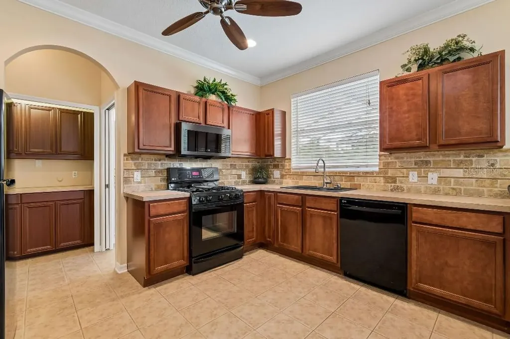 12215 Adventure Drive Riverview FL 33579