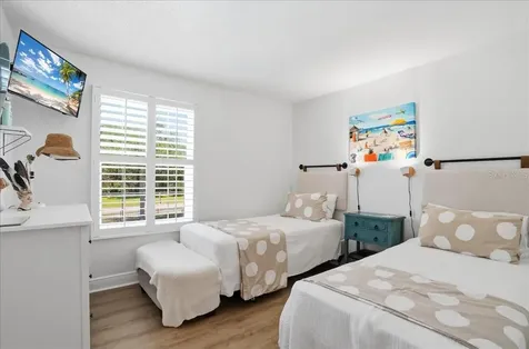 4138 37th Street S St Petersburg FL 33711