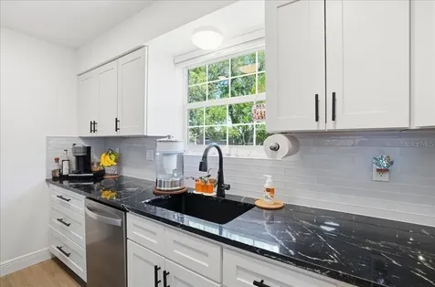 4138 37th Street S St Petersburg FL 33711