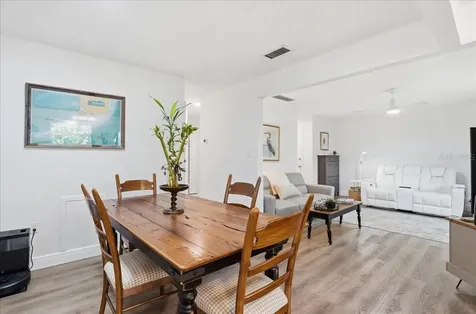 4138 37th Street S St Petersburg FL 33711
