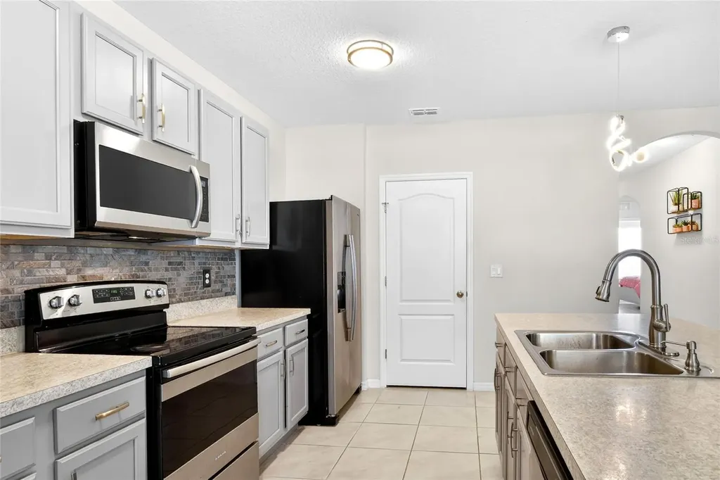 208 Caleb Way Winter Haven FL 33881