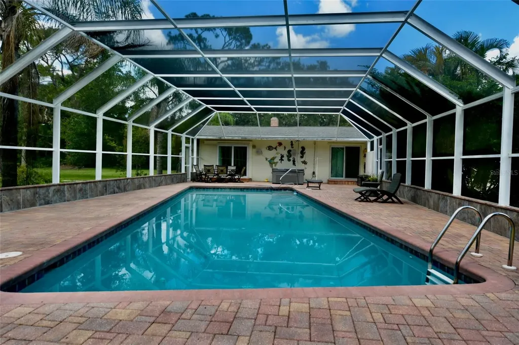 18220 Elmwood Drive Alva FL 33920