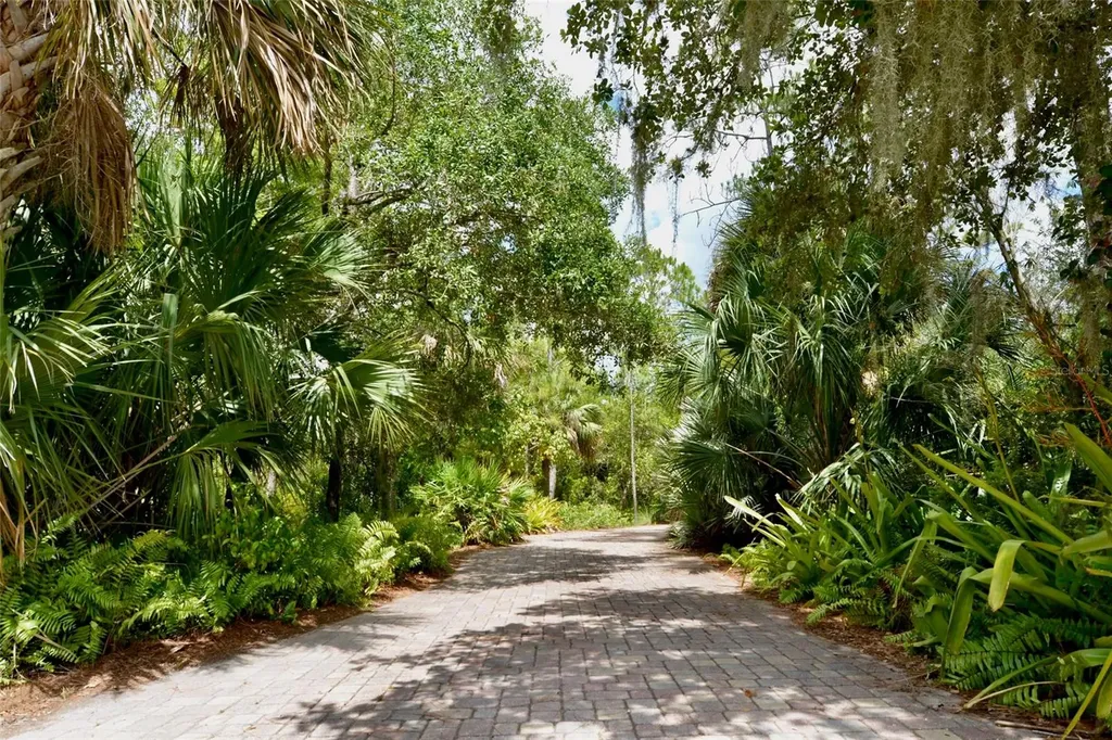 18220 Elmwood Drive Alva FL 33920