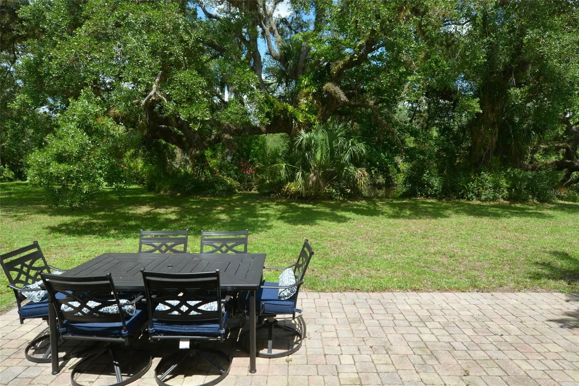 18220 Elmwood Drive Alva FL 33920
