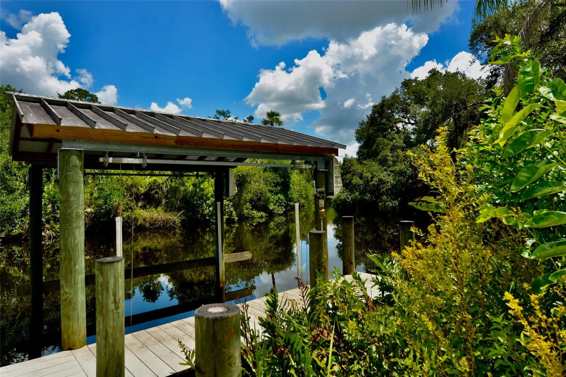 18220 Elmwood Drive Alva FL 33920