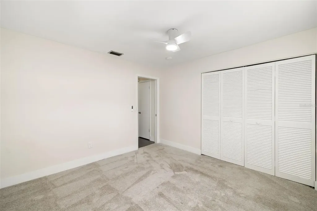 4462 39th Street S St Petersburg FL 33711