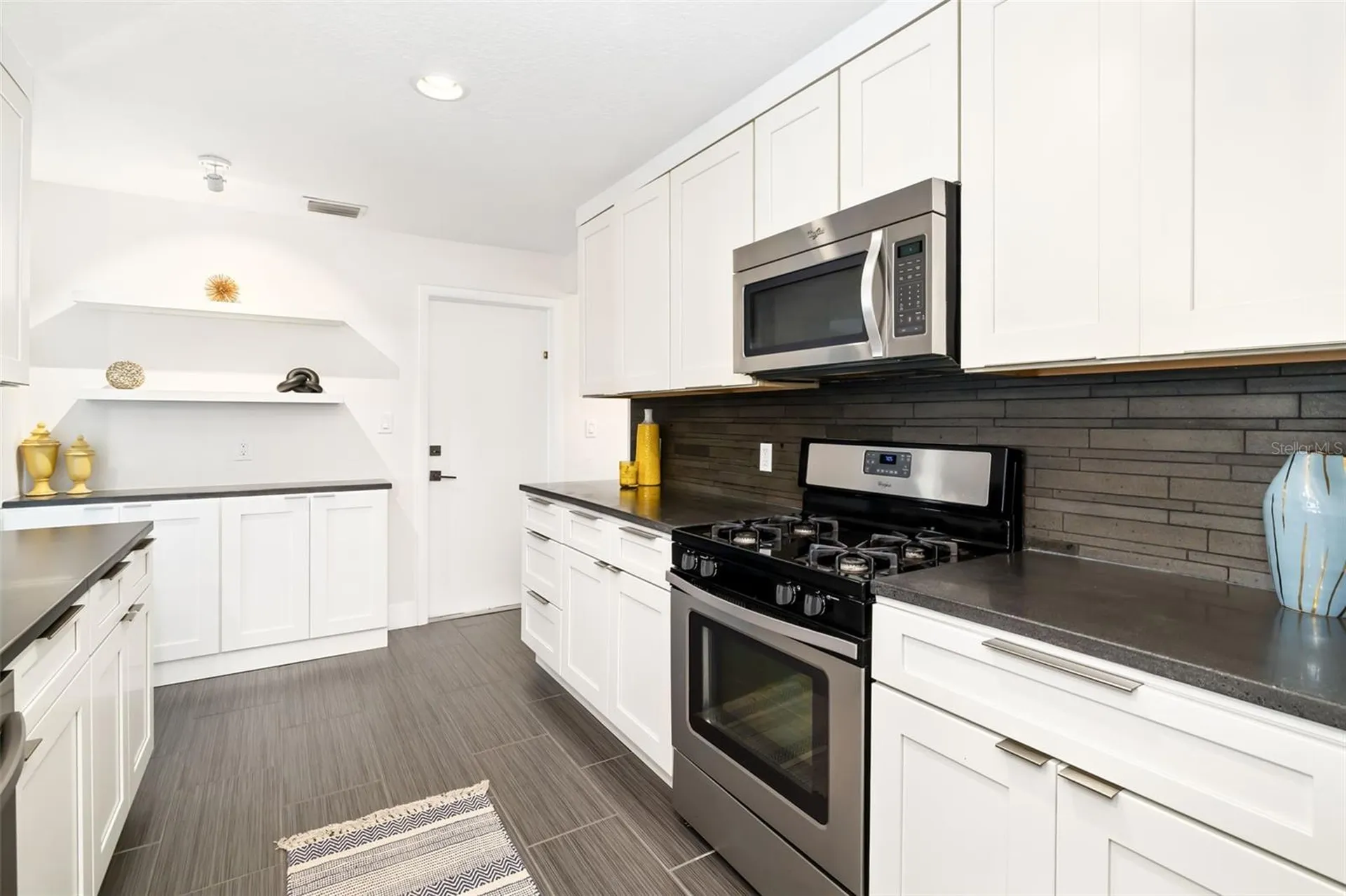 4462 39th Street S St Petersburg FL 33711