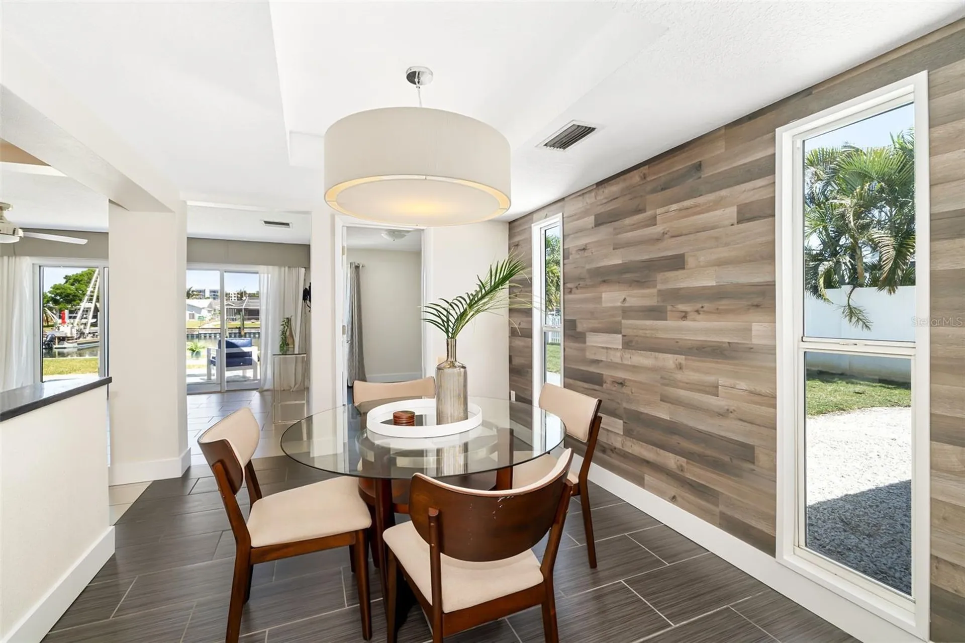 4462 39th Street S St Petersburg FL 33711