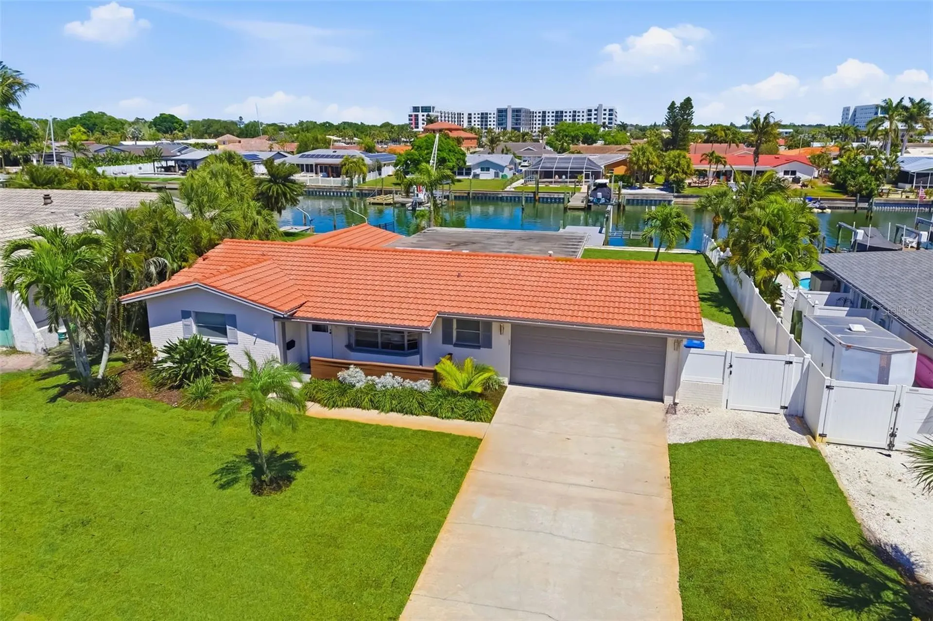 4462 39th Street S St Petersburg FL 33711