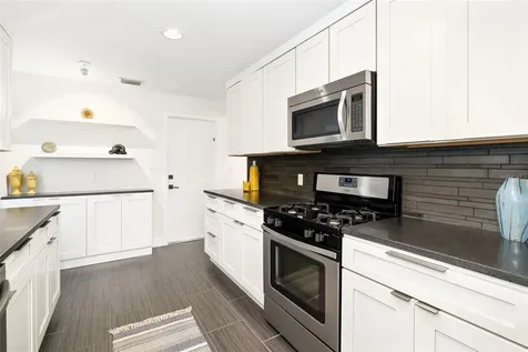 4462 39th Street S St Petersburg FL 33711
