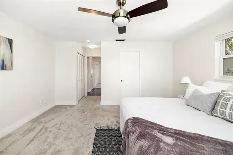4462 39th Street S St Petersburg FL 33711