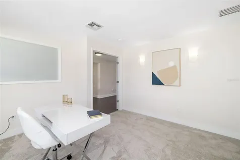 4462 39th Street S St Petersburg FL 33711