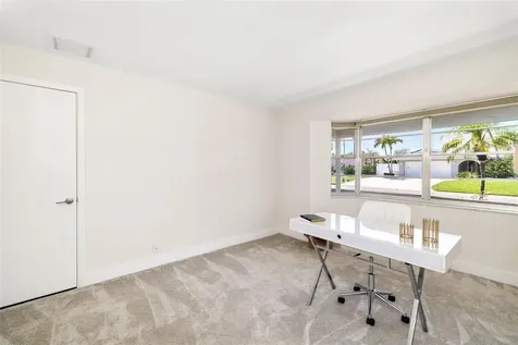 4462 39th Street S St Petersburg FL 33711