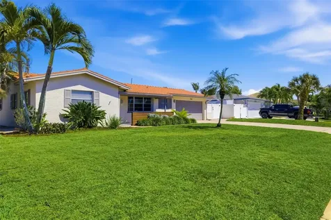4462 39th Street S St Petersburg FL 33711