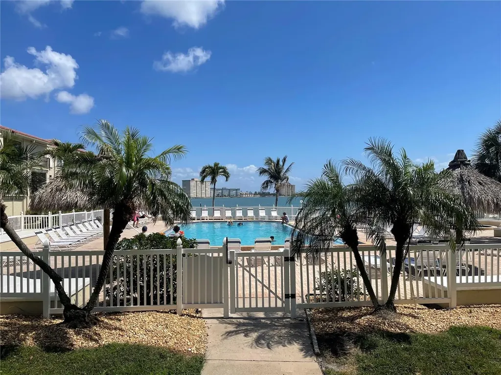 6343 Palma Del Mar Boulevard S St Petersburg FL 33715
