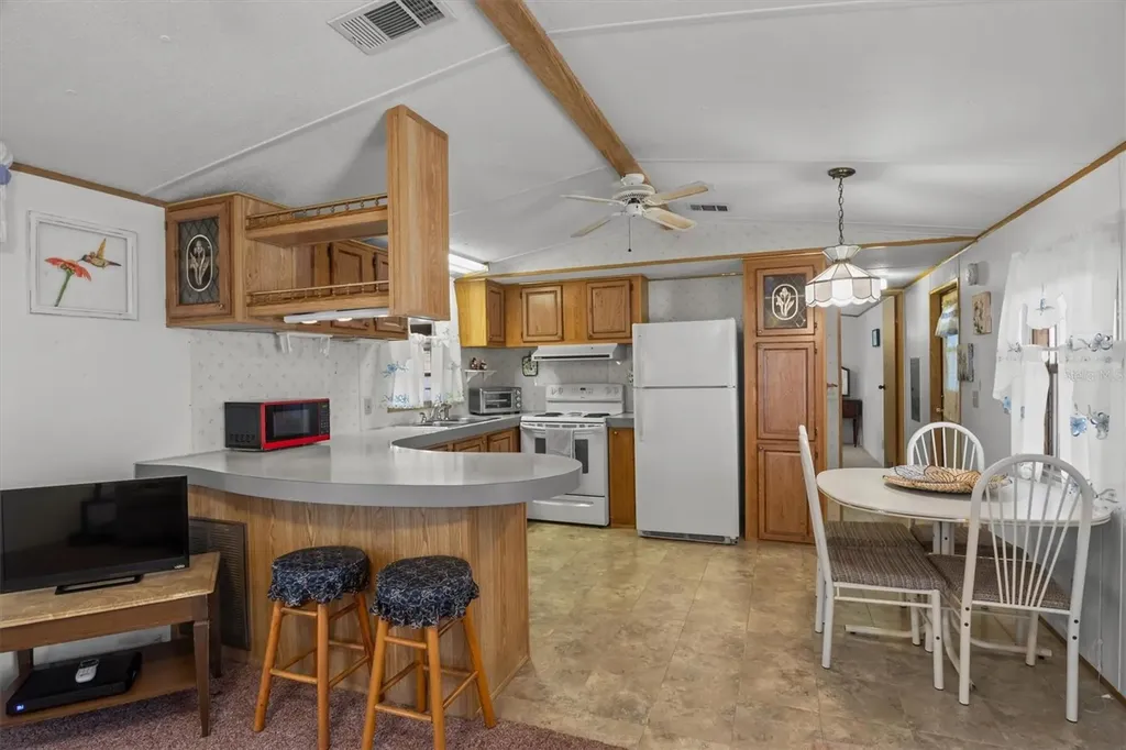 132 Orangewood Drive Lake Wales FL 33898