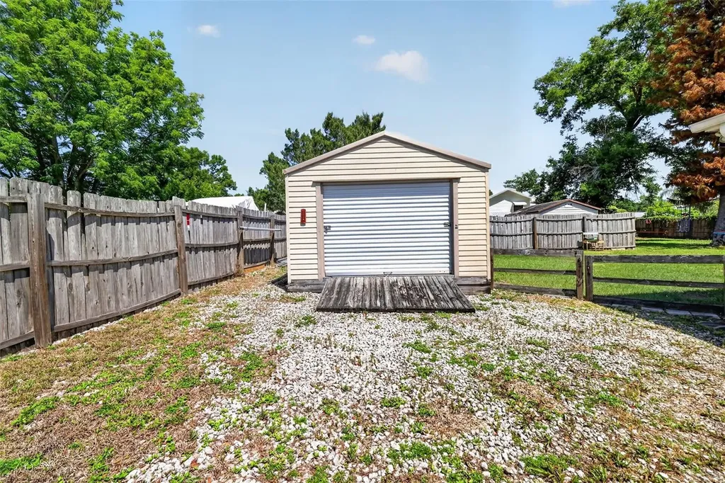 5713 Lake Street Mount Dora FL 32757