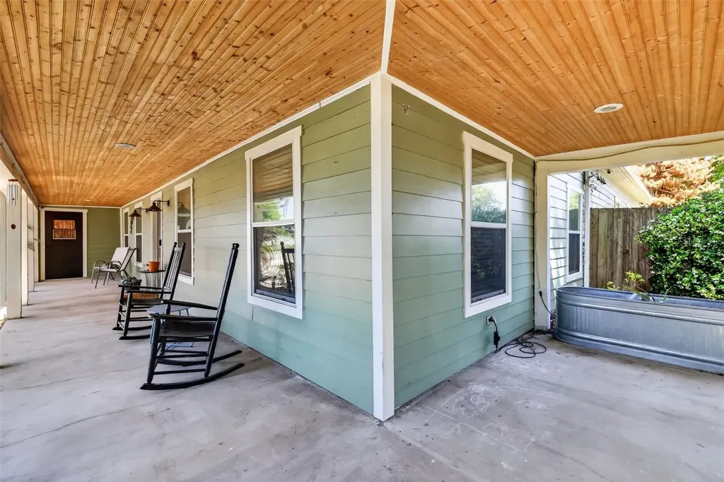 5713 Lake Street Mount Dora FL 32757