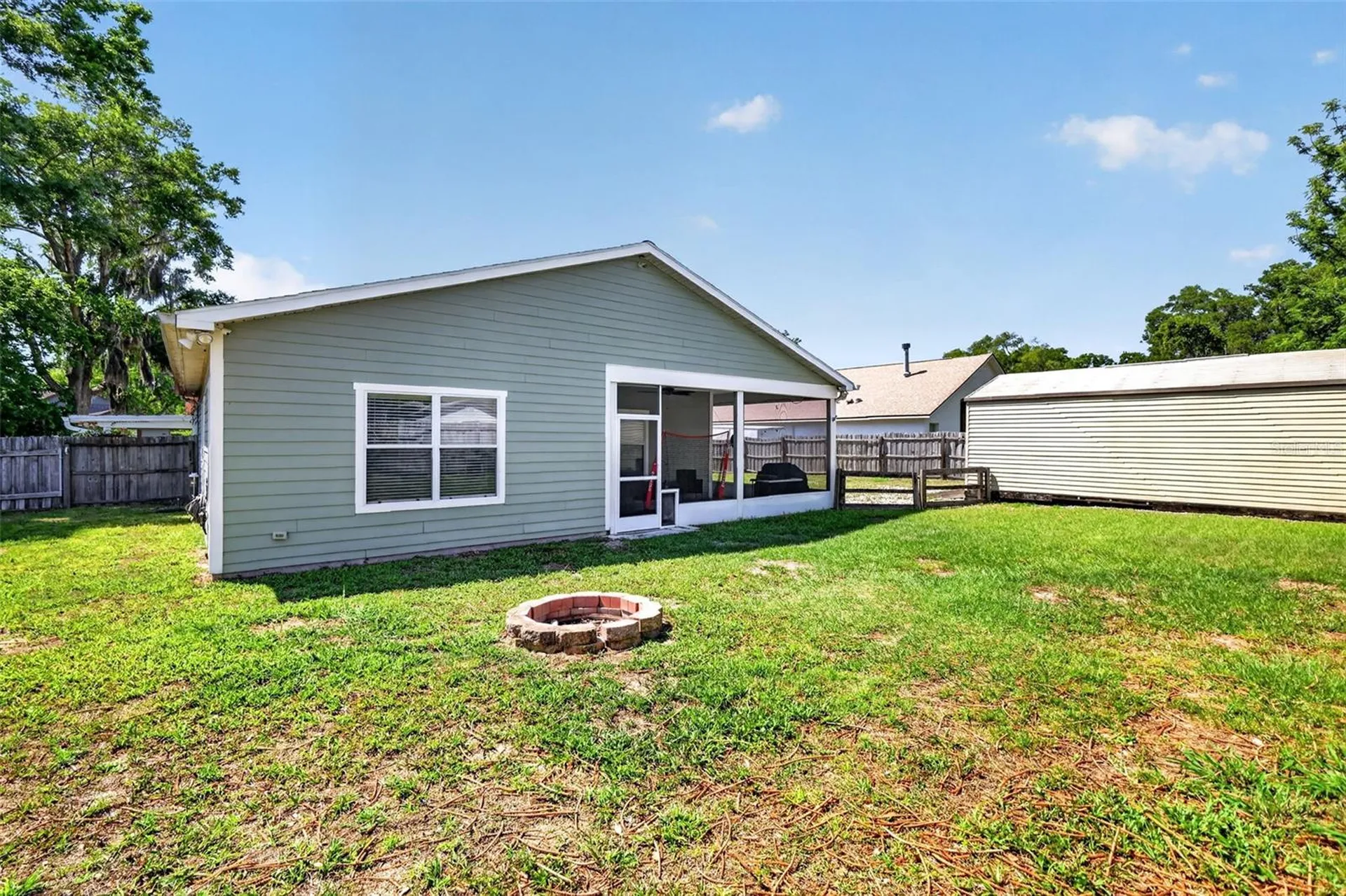 5713 Lake Street Mount Dora FL 32757