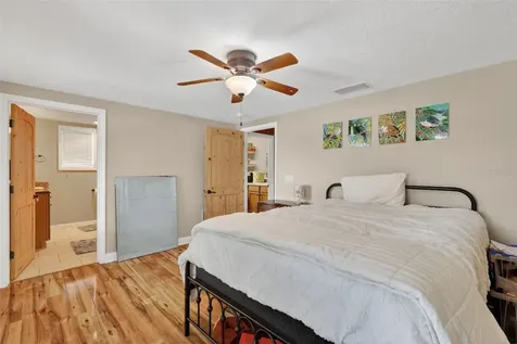 5713 Lake Street Mount Dora FL 32757