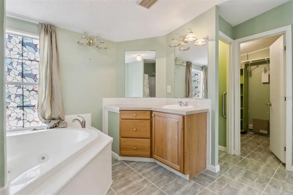 575 Lindsey Drive Lakeland FL 33809