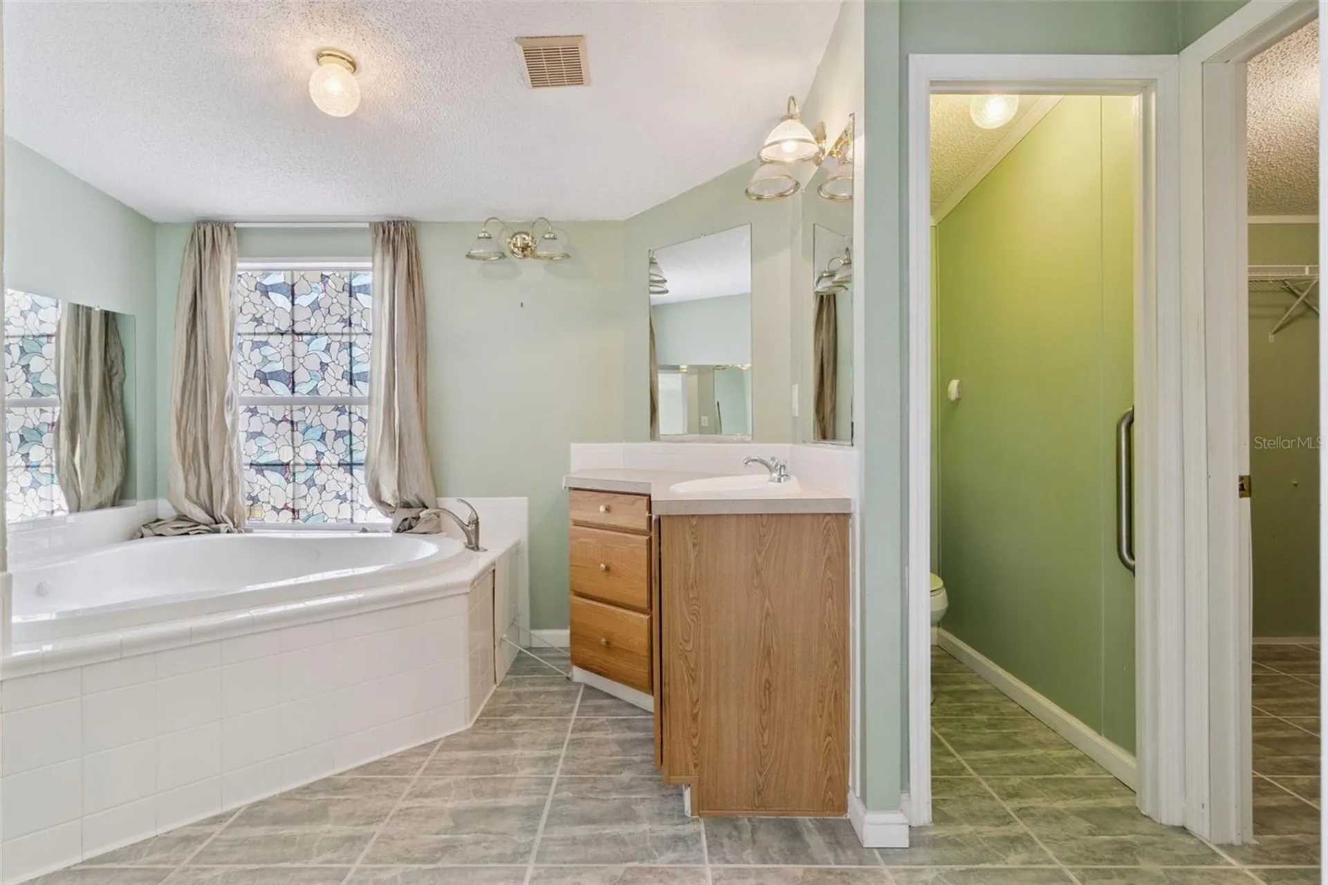 575 Lindsey Drive Lakeland FL 33809