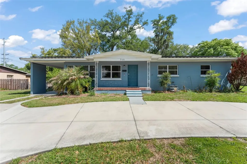 715 W Beacon Road Lakeland FL 33803