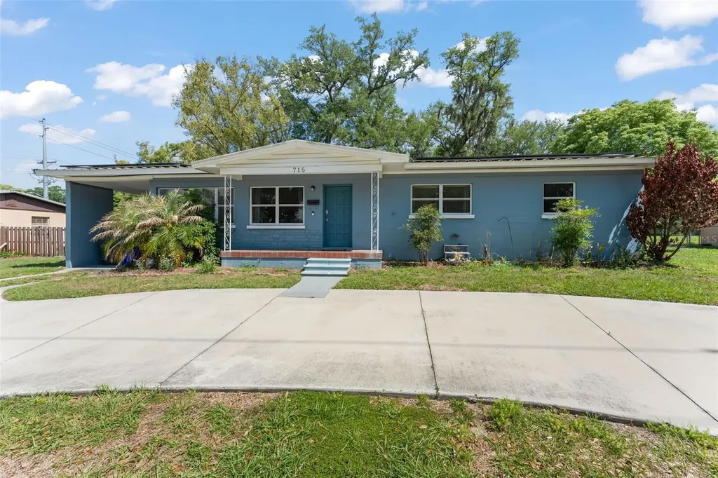 715 W Beacon Road Lakeland FL 33803