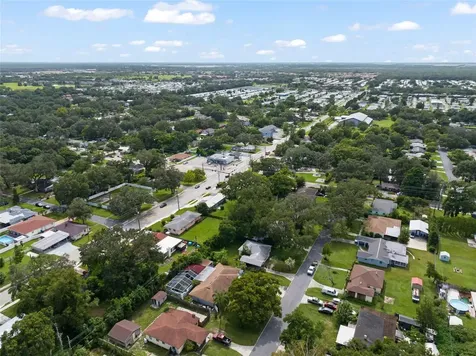 715 W Beacon Road Lakeland FL 33803