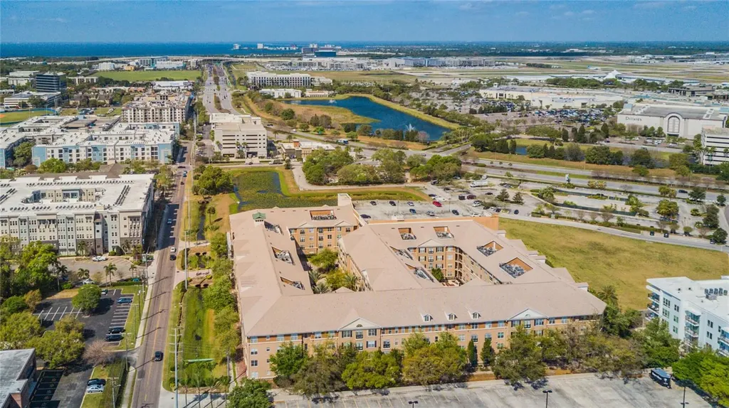 4221 W Spruce Street Tampa FL 33607