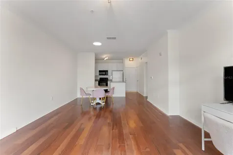 4221 W Spruce Street Tampa FL 33607