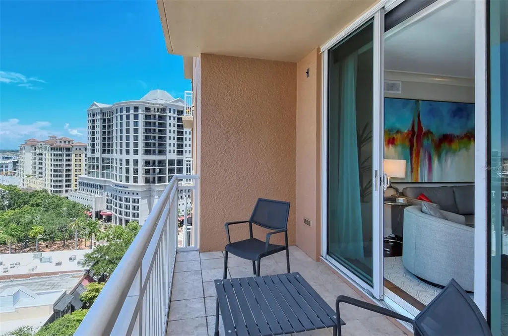 1350 Main Street Sarasota FL 34236